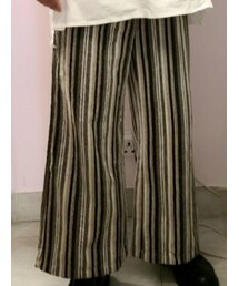 none | チノパンツ