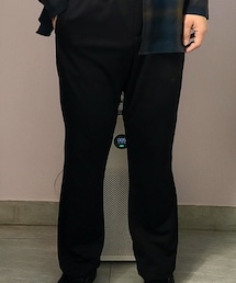 none | チノパンツ