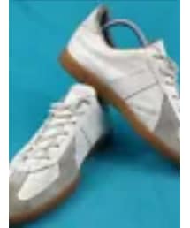 VINTAGE | VINTAGE 80s German Army Trainers

GBP 20.00單價 GBP 20.0(スニーカー)