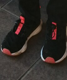 瞬足 | スニーカー