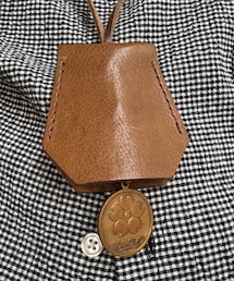 Handmade | キークロシェット ハンドメイド / レザー製 / 中に入れているのは EXPO ‘70 ペンダントヘッド(キーケース/キーアクセサリー)