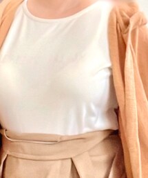 Heather | 袖がポワントしててインしなければラフな感じ。白地に目立たないけど白文字で英字もプリントされてます♪(Tシャツ/カットソー)