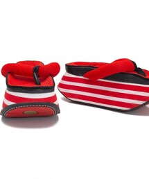 Yohji Yamamoto | 芸者サンダル ¥98,780(シューズ)