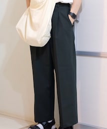 UNIQLO | タックワイドパンツ DARK GREEN; M(パンツ)
