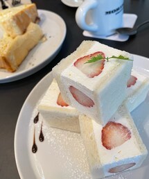 モリヒコのフルーツサンド | モリヒコ藝術劇場限定フルーツサンド🍓(その他)