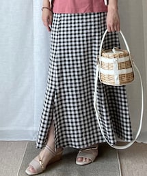 しまむら | 加藤ナナさんコラボ。片側の裾にのみスリット入ってます。(スカート)