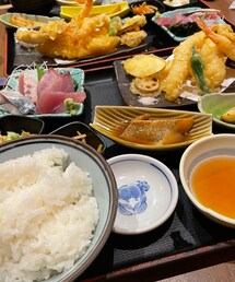 刺身と天ぷら定食（のどぐろ入り） | その他