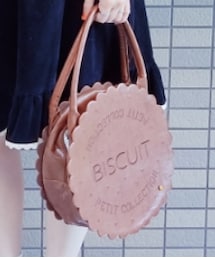 いお｜SWIMMERのハンドバッグを使ったコーディネート - WEAR