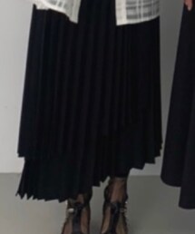 ear official | スカート