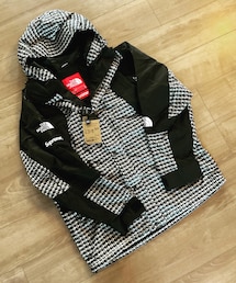 Supreme  | マウンテンパーカー