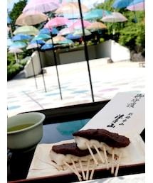 うさこのスウィーツ同盟会 | 　平日休みに早朝法多山お参り、名物の厄除けだんご。相変わらず派手なお寺だなぁ(←お前は派手な39歳)(その他)