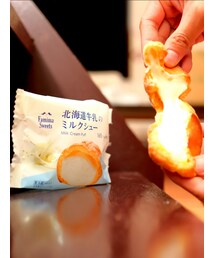 うさこのスウィーツ同盟会 | 　同盟会追い食べ、ファミマのミルクシュー、濃くて軽いクリームが何杯でもいけそう(*ﾟ∀ﾟ)(その他)