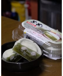 うさこのスウィーツ同盟会 | 北海道フェアで見つけたピスタチオとクリームの大判焼き。オーブンで、外を温めて中はひんやりで食べたっ!(その他)