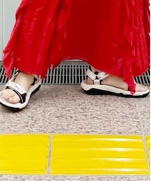 teva × chloe | サンダル