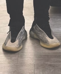 Yeezy | スニーカー