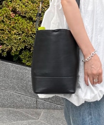 apart by lowrys | ショルダーバッグ