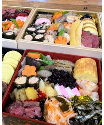 🍱持寄りお節の会🐯 | 1箱分の材料費¥2400也(お弁当箱)