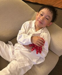 ホテルでくつろぐげんちゃん | 手に持ってるタコも買わされたやつ。(その他)