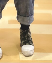 不明 | 迷彩柄の厚底スニーカー。多分東京靴流通センター。(スニーカー)