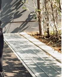 improves | チノパンツ