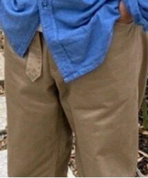 COMOLI | チノパンツ