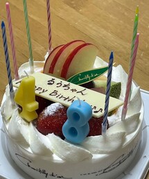 うさこのスウィーツ同盟会 | 主人のBIRTHDAYケーキ。姪っ子が小さい時、主人の名前が言えなくてこう呼んでたなと思い出し。今回のお名前はその時の呼び方にしてみました(˶' ᵕ ' ˶)(その他)