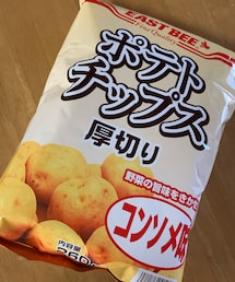 うさこのスウィーツ同盟会 | Aプライスのプライベートブランドのポテチ。大容量なので、値段は450円くらい？だったはず。厚切りなところと、コンソメの味がとにかくおいしくて😋😋ŧ‹"ŧ‹"ŧ‹"  何回リピ買いしてるか分からんくらい買ってます。笑(その他)