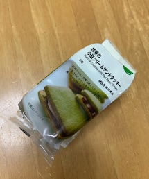 うさこのスウィーツ同盟会 | 季節限定のクリームサンドクッキー🍪抹茶と小豆の和風テイスト。でも3個入りなのが少し残念(単にうちが4人家族だからという、しごく身勝手な理由🤣)(その他)
