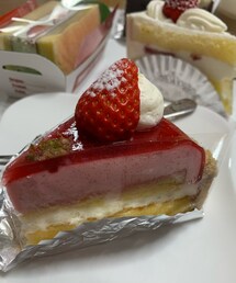 うさこのスウィーツ同盟会 | またまた得々セット🍰今回はセット内容がめちゃよくて、しかも内容の違うものが2セット残ってて。両方(計8個を半額にて)GET٩(>ω<*)وしかも、ポイント使ったのでさらにお安くなって😊約1300円で買えちゃやいました✨️✨️(その他)