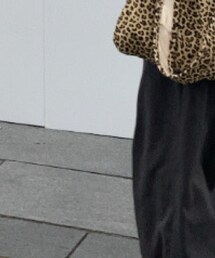 LOOKNEON | スラックス