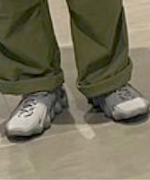 Yeezy | スニーカー