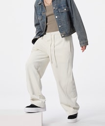 GU | スウェットバレルレッグパンツ　¥2990  NATURAL(スウェットパンツ)