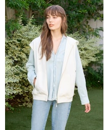 Stacy　　Sleeveless Hooded Sweat　ステイシー　スリーブレスパーカー
通常価格24,750円(税込)