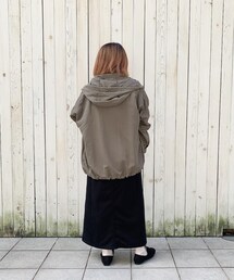 マウンテンパーカーの後ろ姿 | マウンテンパーカー