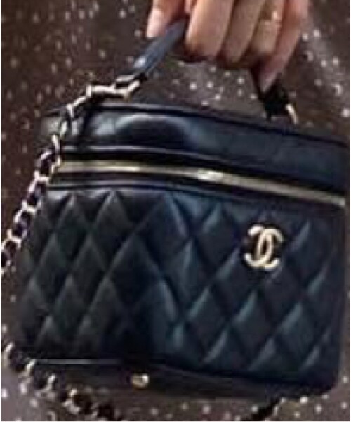Akane｜CHANELのバッグを使ったコーディネート - WEAR