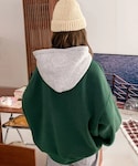SHEINの「トップス(パーカー)」