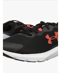 UNDER ARMOUR(アンダーアーマー)の「シューズ(スニーカー)」
