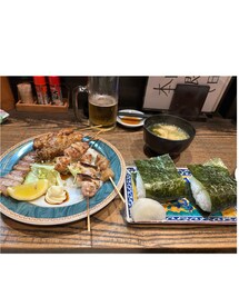 焼き鳥、おにぎり🍙セット | おにぎり🍙は👧🏻👨食べてた😋他にも色々頼んだけどどれも美味しくてリーズナブルでした💡(その他)