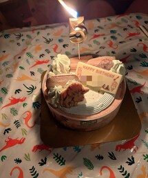 31アイスケーキ🎂 | アニアの恐竜🦖アイスケーキ🎂家族でペロり😋(ラッピングキット)