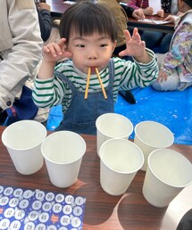 うさこのスウィーツ同盟会 | 先日の町内のお花見にて🌸 TOPPOの食べ方のクセが強い🤣ビンゴゲーム家族4人ともビンゴならず😅けど景品余って野菜ジュース+ケチャップ、小麦粉、ラップ等各々もらえた😁(その他)