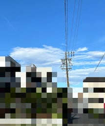 カエル🐸雲︎︎☁ | 7/30 保育園からの帰りにレンレンが「カエルだ🐸」と見つけた雲︎︎☁ 本当に🐸みたい😆下を向いてたら気づけない😌上を向いて歩こう🎶(その他)