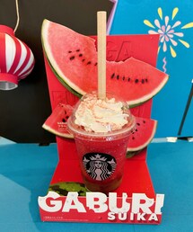 うさこのスウィーツ同盟会🍉 | 8/8発売同日飲んできたよ🍉😋スイカ🍉も自宅で食べた後で🍉尽くしの日😍店員さんから後で追加もできますと言われご厚意に甘えてこの後チョコソース追加した🍫👦🏻はチョコソースありが気に入ってた🍫✨私はさっぱり飲みたいからそのまま派❣️(ラッピングキット)