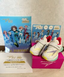 瞬足20周年記念キャンペーン当選㊗️ | 👟の種類選べて👦🏻と相談してこちらに決めました💡カラフルでカッコイイ🤩 (ラッピングキット)