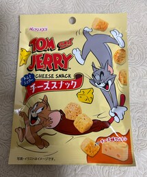 うさこのスウィーツ同盟会🧀 | おかしのまちおかで発見❣️トムジェリに惹かれ購入♡めっちゃ匂いチーズ🧀🫢 👦🏻が全部食べたから美味しかったはず😋(その他)