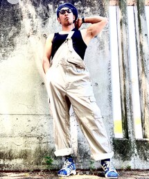 お手本斜めワンショルのアンソニーさん☆ | Anthony.Tさん@tam712shimizu 6/29投稿コーデ モノトーンにブルーサンド💙🥪爽やかカッコイイ☺️✨️白オバオルでリベンジしたい🔥(ラッピングキット)