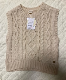 Birthday | tete a tete ケーブルニットベスト オフホワイト 95 1,309円(ベスト)