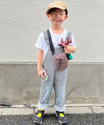 お散歩コーデ👕 | 手に持ちすぎ😆ウルトラマンオタク😁ラムネも大好き♡(ラッピングキット)