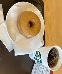 うさこのスウィーツ同盟会☕️🍩 | スタバモーニング☕️🍩週末は時間制限あり💡10時半過ぎだったけど時間の札おまけ？してくれた😆けど90分で💡レンレン大好き🍩 私勉強✍️ この後沢山遊びました🦖‪🎣‬(その他)