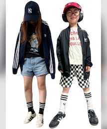 ありちゃん＆レンレン💖 | ありちゃんadidasコーデでレンレンと並べてくれありがとう🫶いい感じにリンク🔗嬉しいな💕(ポスター/アート)