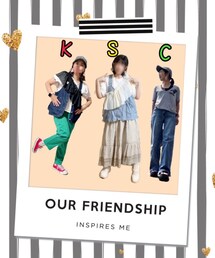 さりちゃん、Cちゃんにお礼コラ画💝 | Nicottさんイヤリング&デニムリンク🔗さりちゃんナチュラルガーリーなイメージで💛💜。Cちゃんクールなイメージで🩵💜のイヤリングを選んだよ❣️二人ともイメージピッタリでお似合い🥰私は🚥リアルコラボで当初考えてた白×グリーンに赤コン👟で🇮🇹コーデに。さりちゃんとイロチ付けフリル🧢🦺🧦。付けフリルに🕊️さんブローチ添え✨🚥リアルコラボのCちゃんともリンク🔗(ラッピングキット)